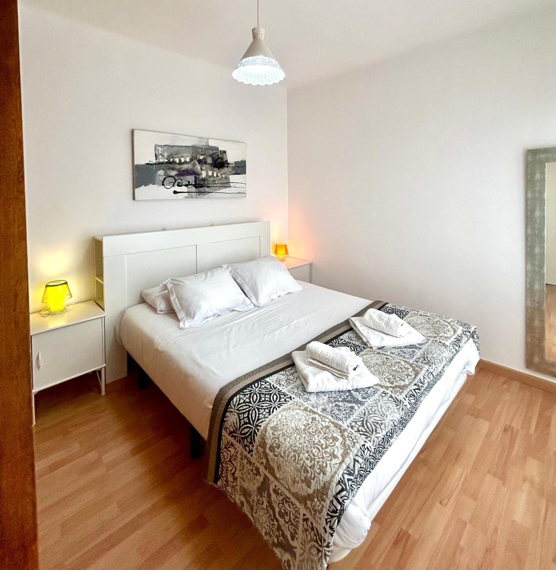 Apartment Carrer D'Olesa Barcelona Exterior foto